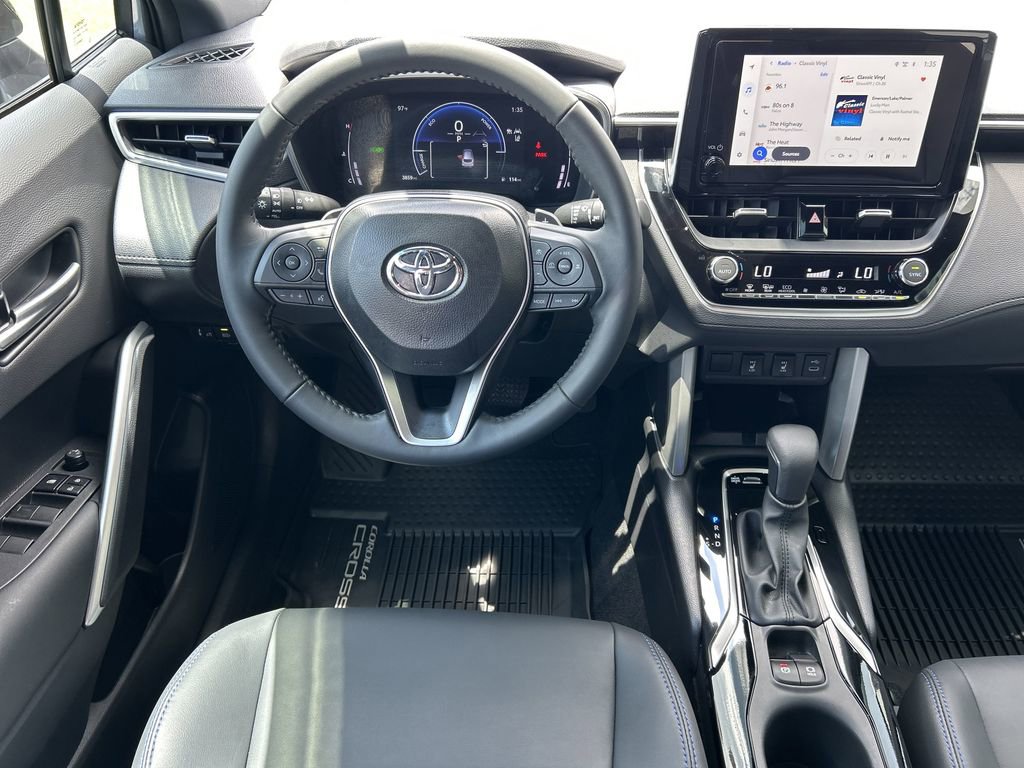 2025 Toyota Corolla Cross Hybrid S photo 14