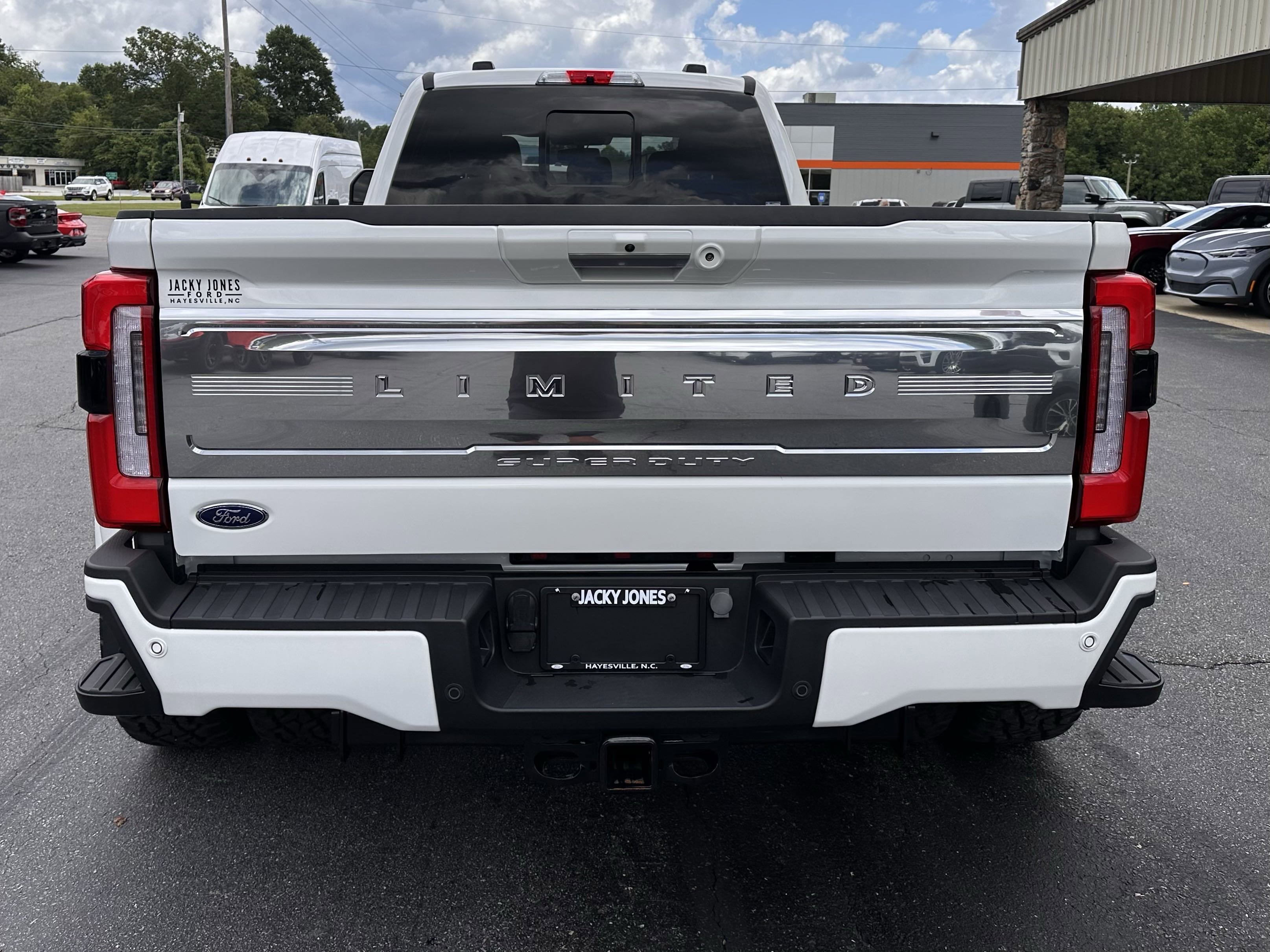 2024 Ford F-450 Limited photo 3