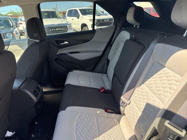 2021 Chevrolet Equinox LS photo 16