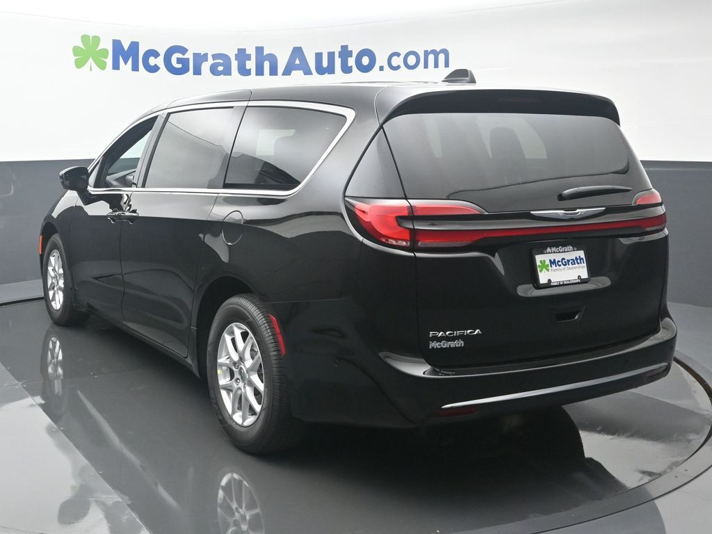 2025 Chrysler Pacifica photo 20