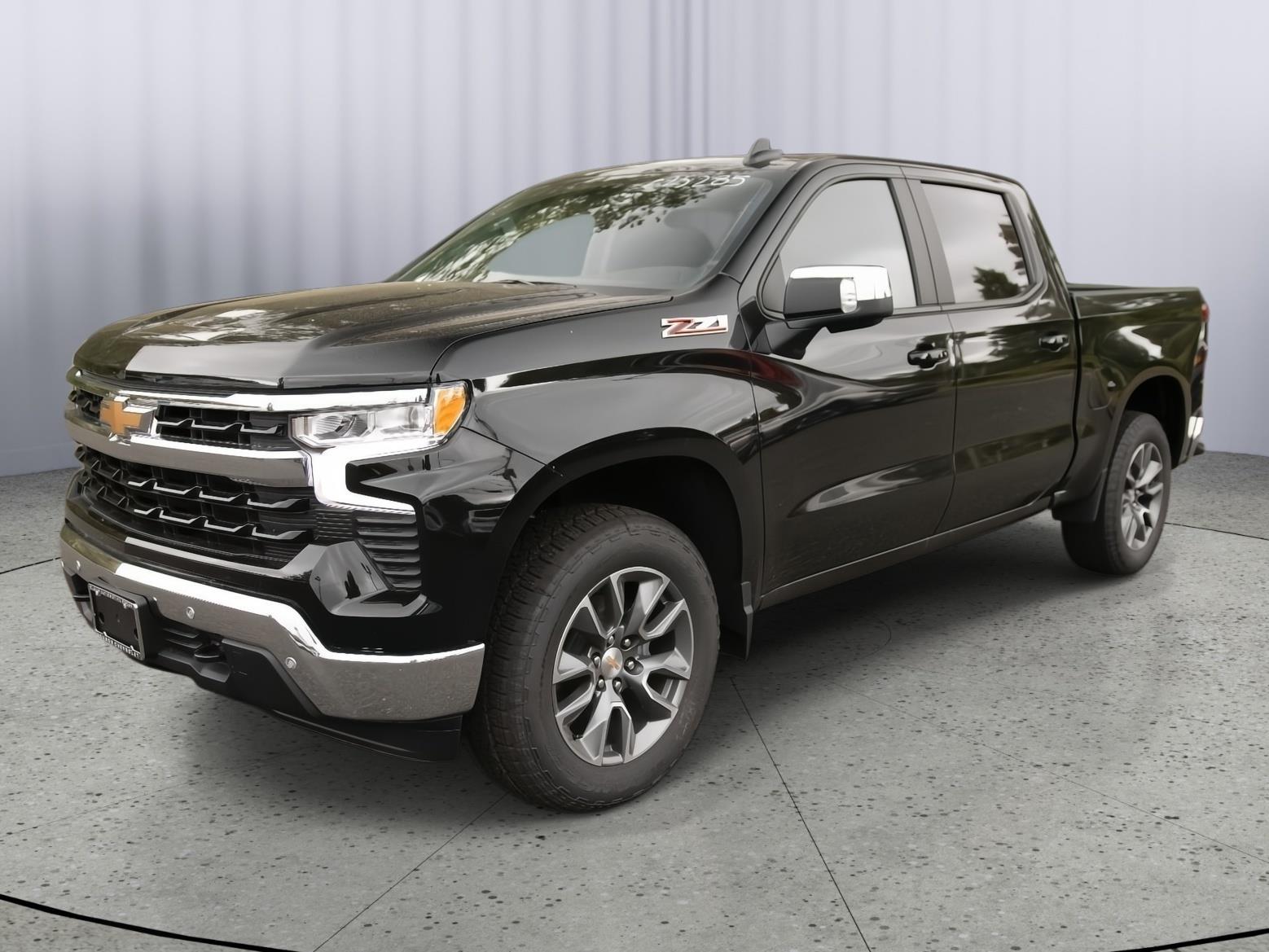 2025 Chevrolet Silverado 1500 LT photo 3