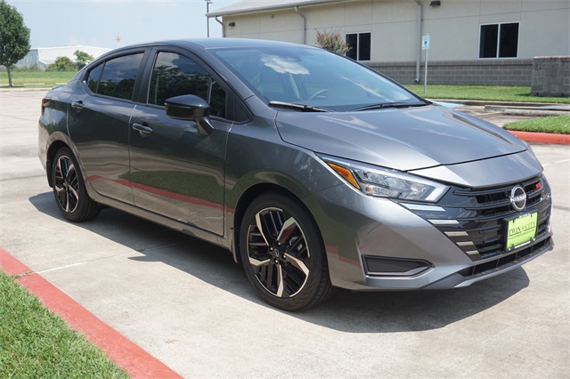 2025 Nissan Versa Sedan SR