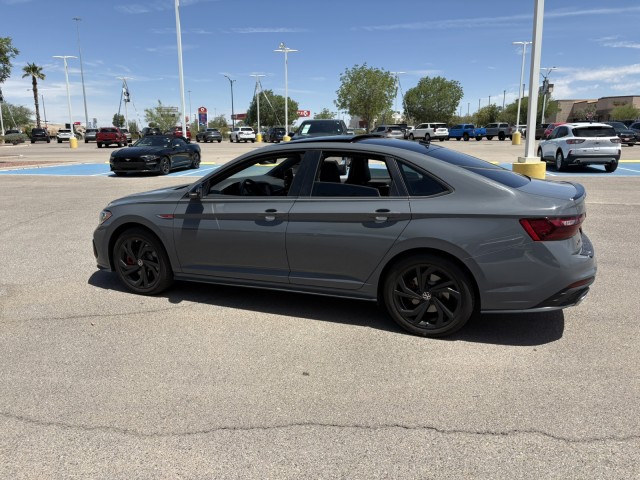 Used 2024 Pure Gray w/Deep Black Roof Volkswagen Autobahn image 21