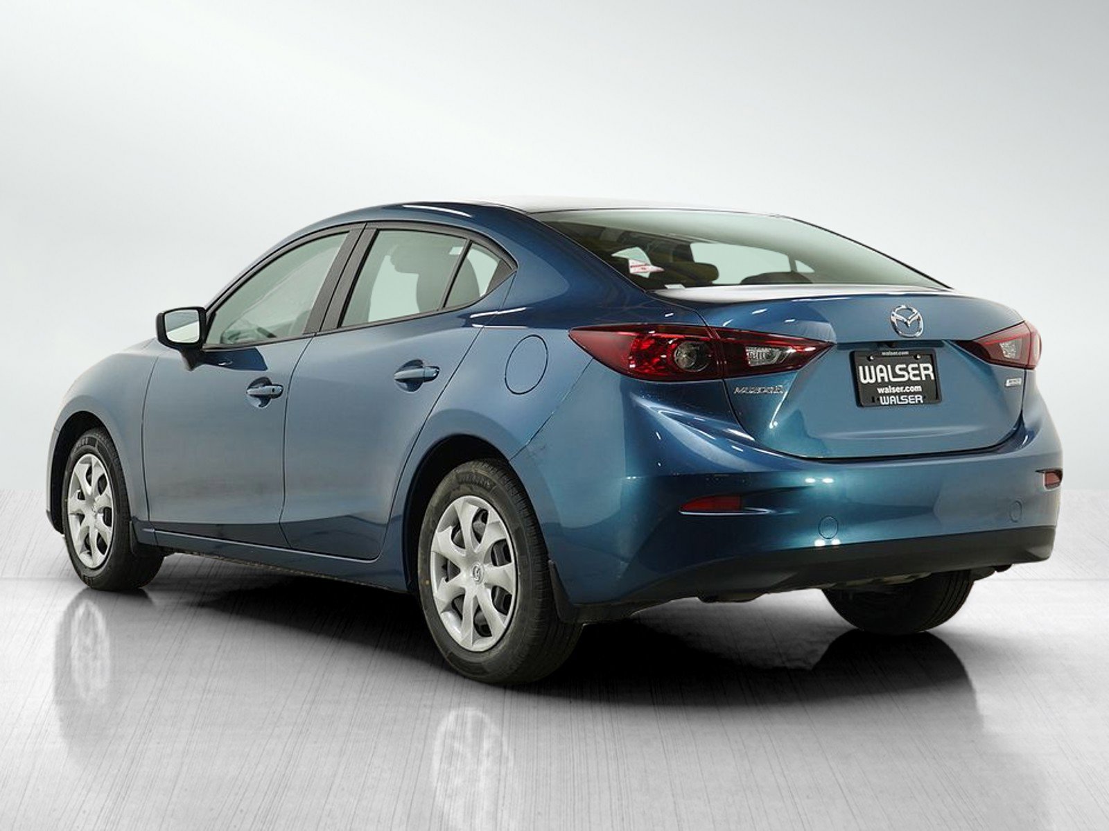 2018 Mazda Mazda3 Sport photo 3