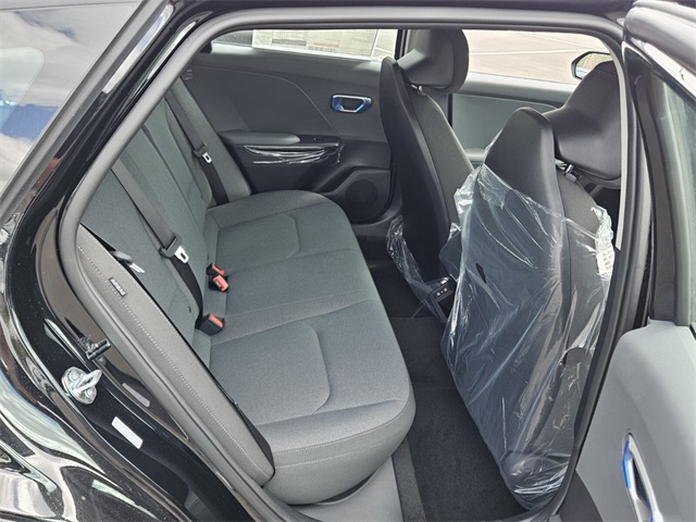 2025 Kia K4 LXS photo 10