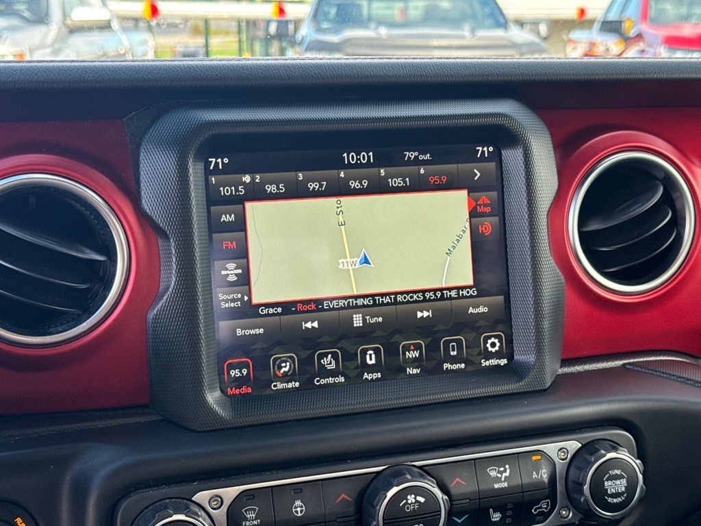2021 Jeep Gladiator Rubicon photo 25