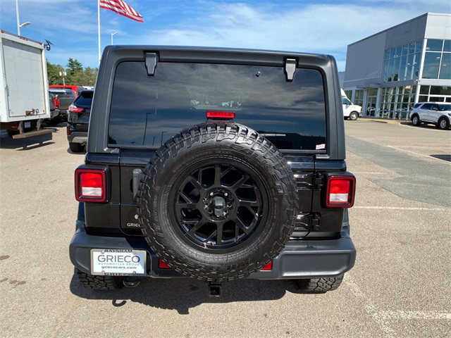 2020 Jeep Wrangler Unlimited Sahara photo 4