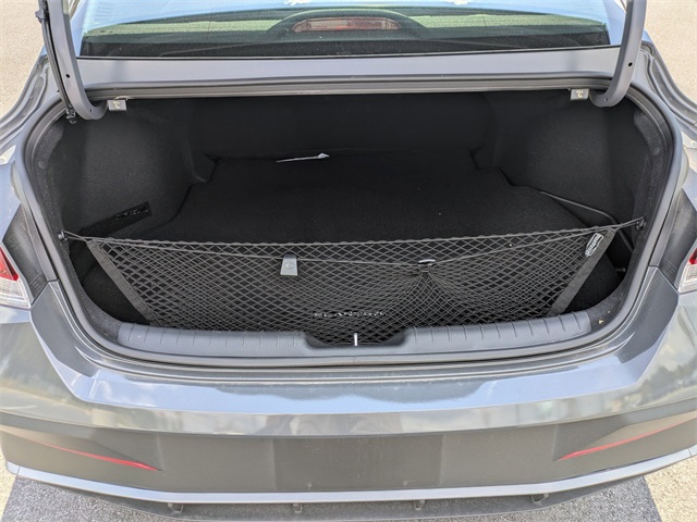 2024 Hyundai Elantra SEL photo 12