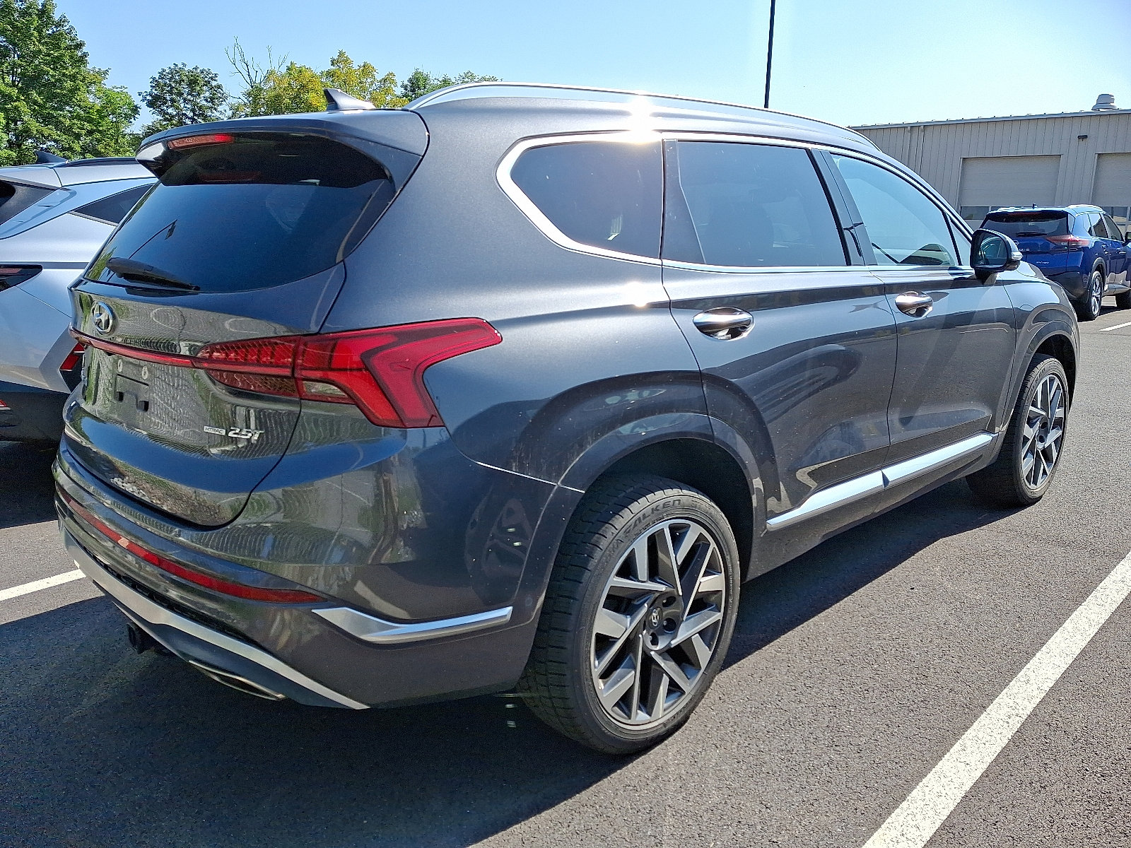 2022 Hyundai Santa Fe Calligraphy photo 3