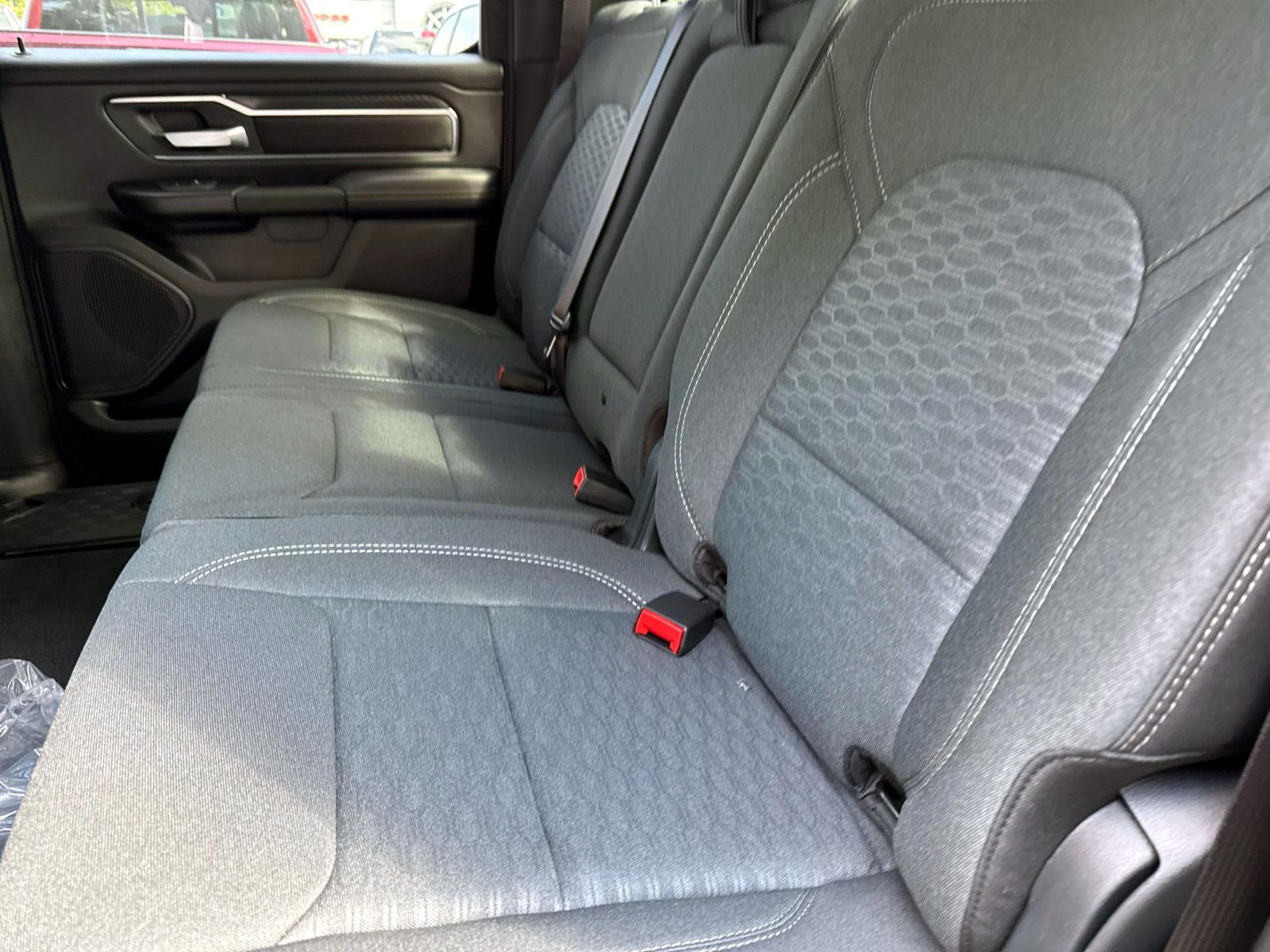 2025 Ram 1500 Big Horn photo 9