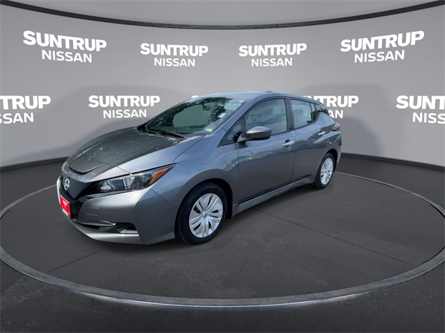 2025 Nissan Leaf S photo 4