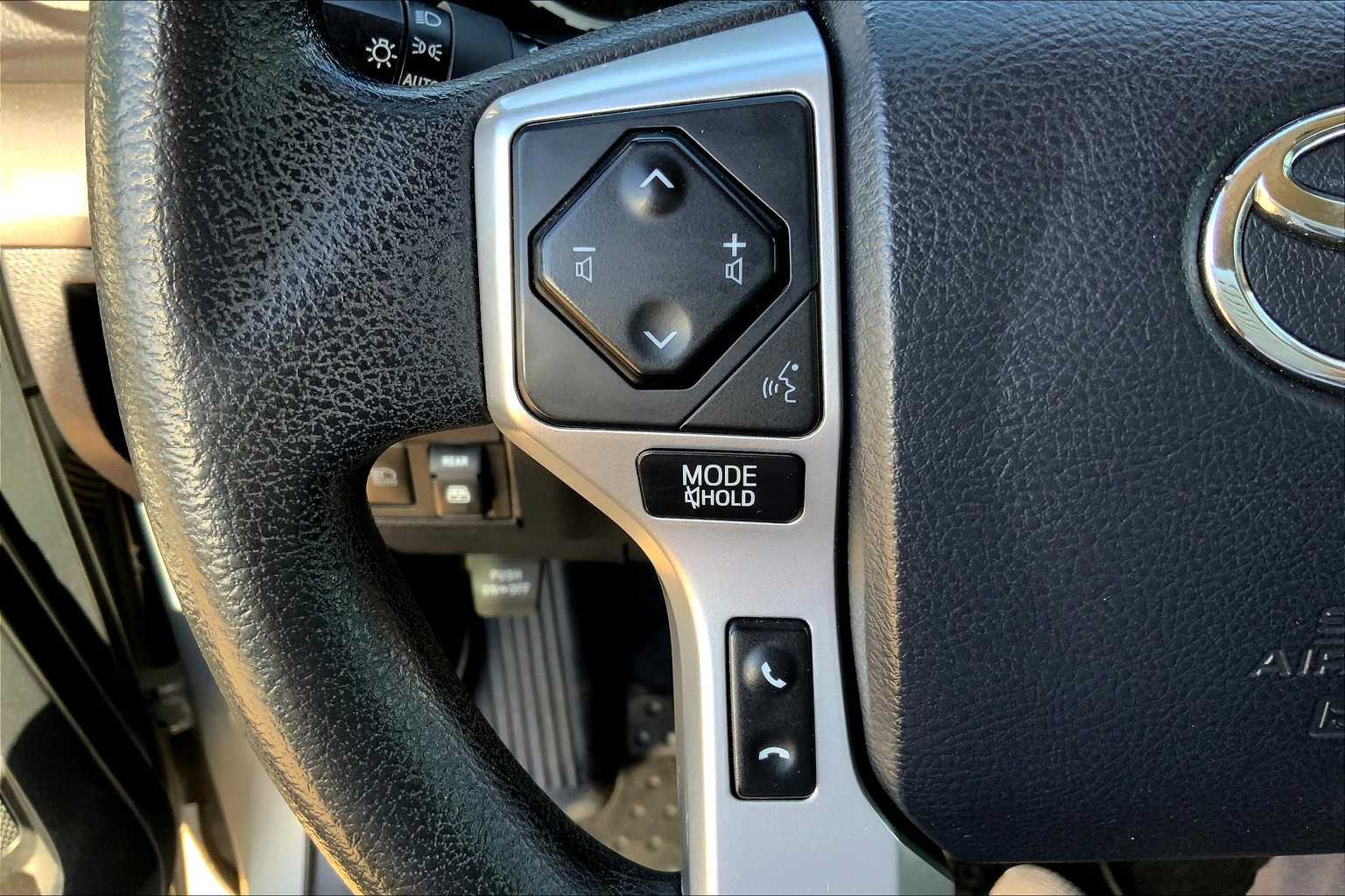 2018 Toyota Tundra SR5 photo 21