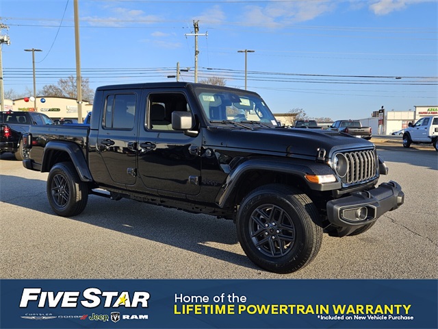 2025 Jeep Gladiator Sport S's photo