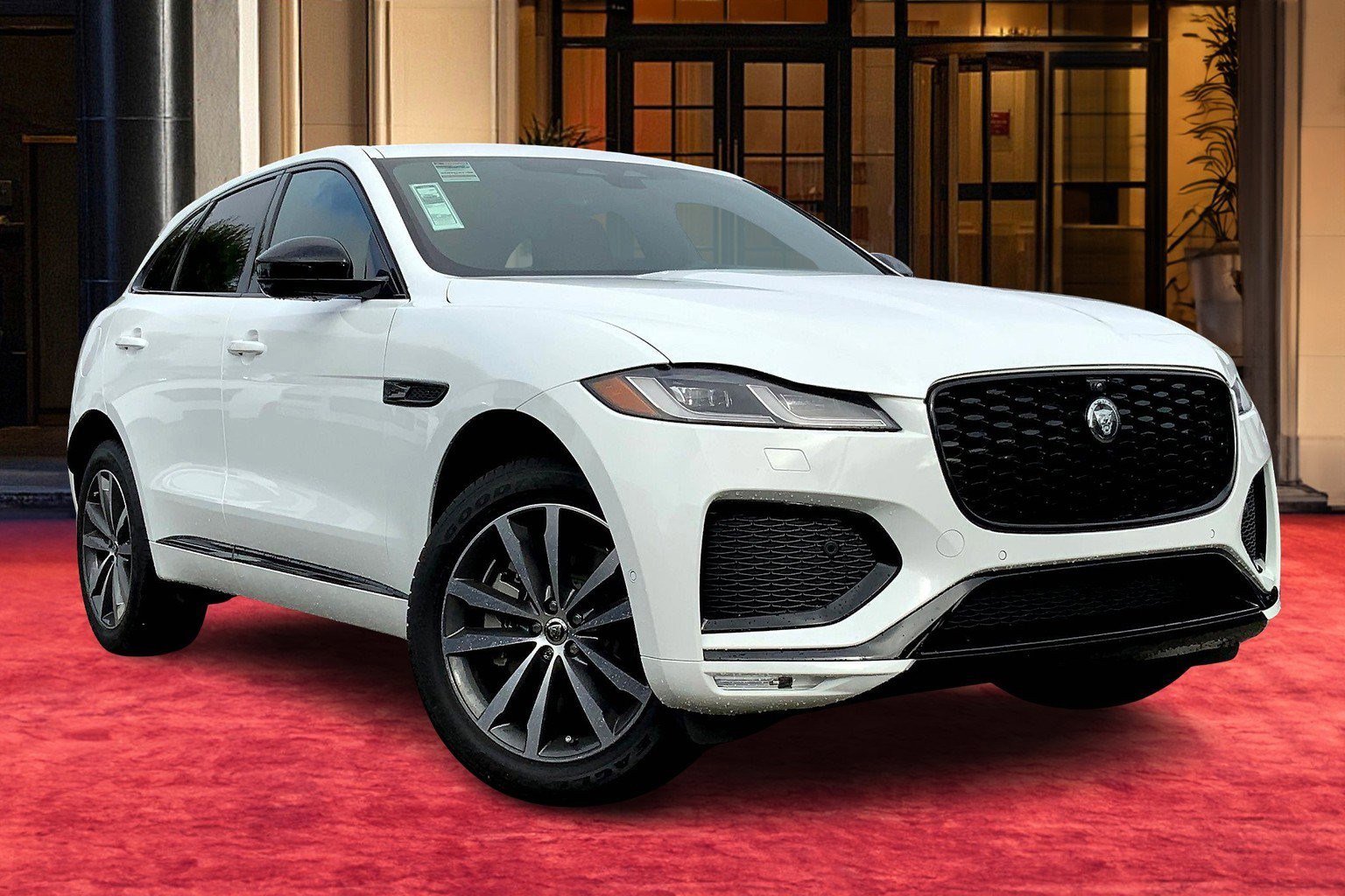 2026 Jaguar F-PACE P400 R-Dynamic S photo 2