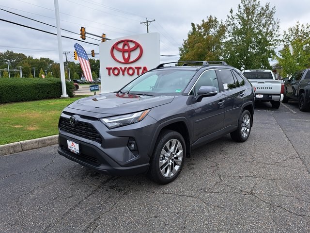 2025 Toyota RAV4 XLE Premium's photo