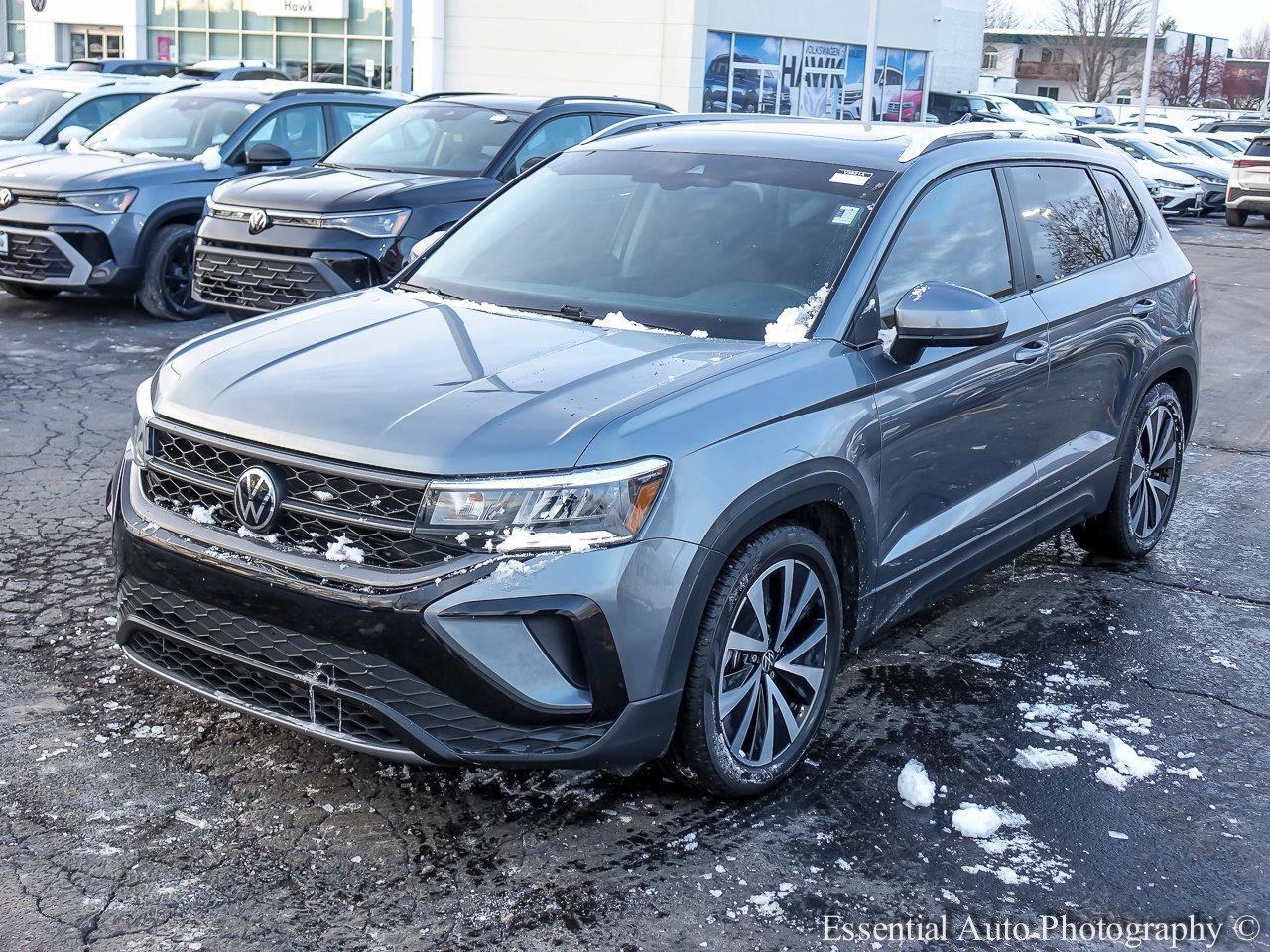 2022 VOLKSWAGEN TAOS - Image 2