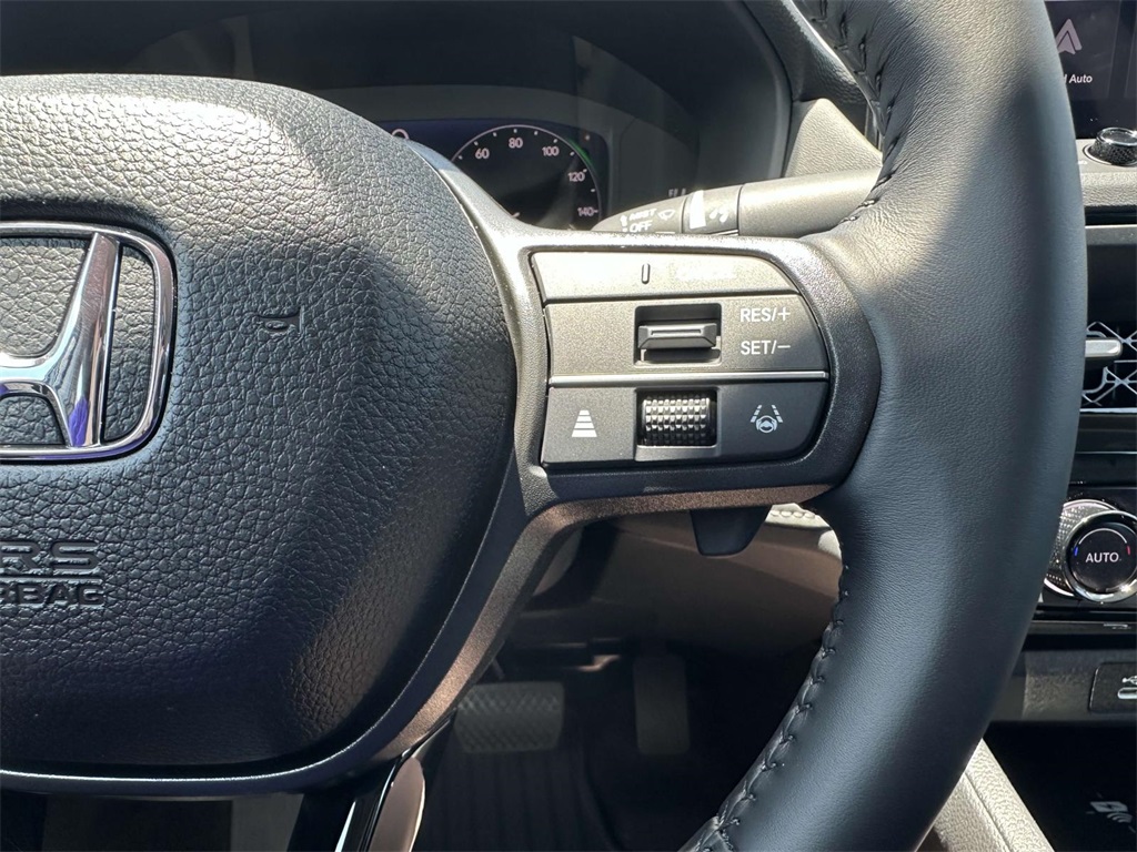 2025 Honda Accord Hybrid EX-L photo 13