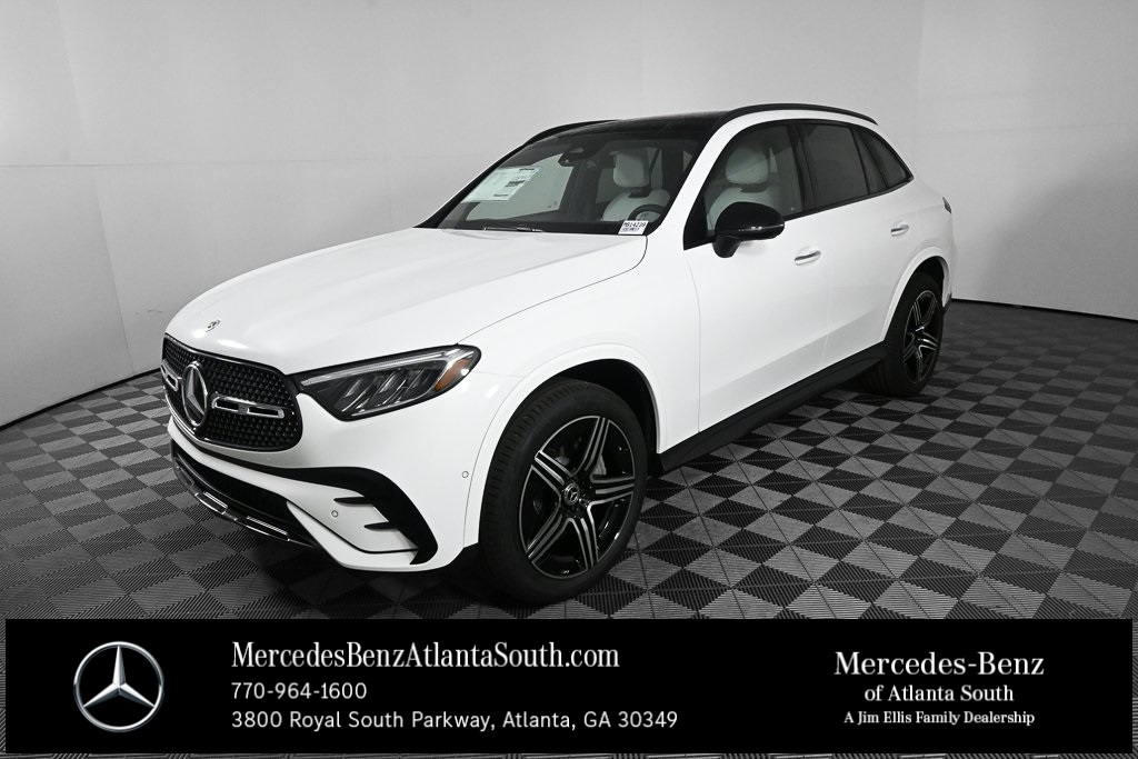2026 Mercedes-Benz GLC Base's photo