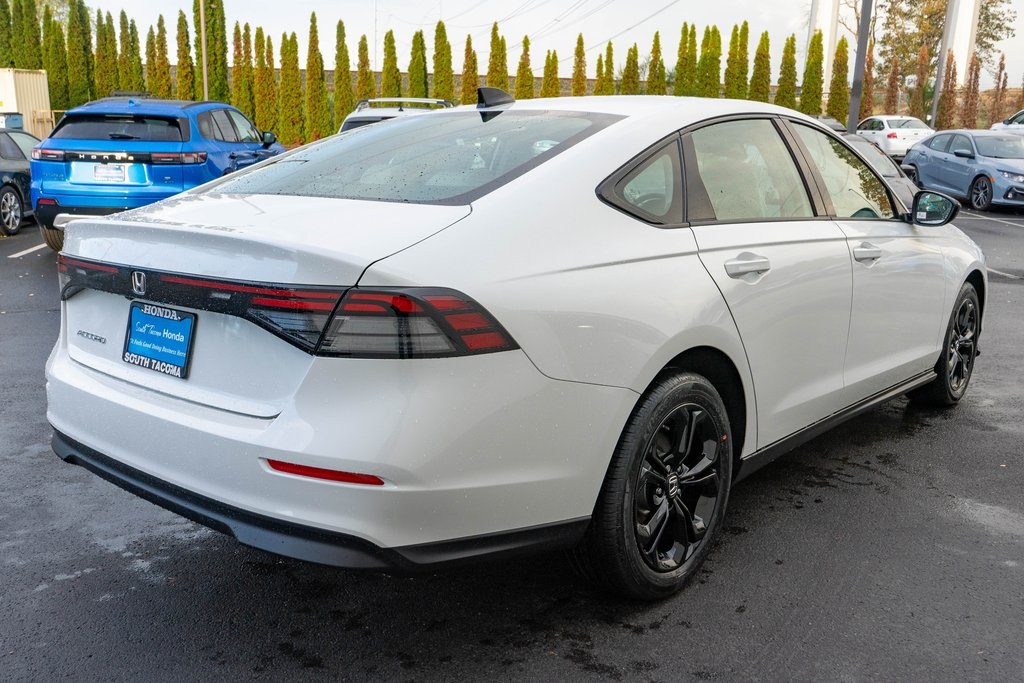 2025 Honda Accord SE photo 5