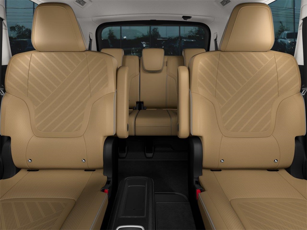 2026 Infiniti QX80 Luxe photo 11