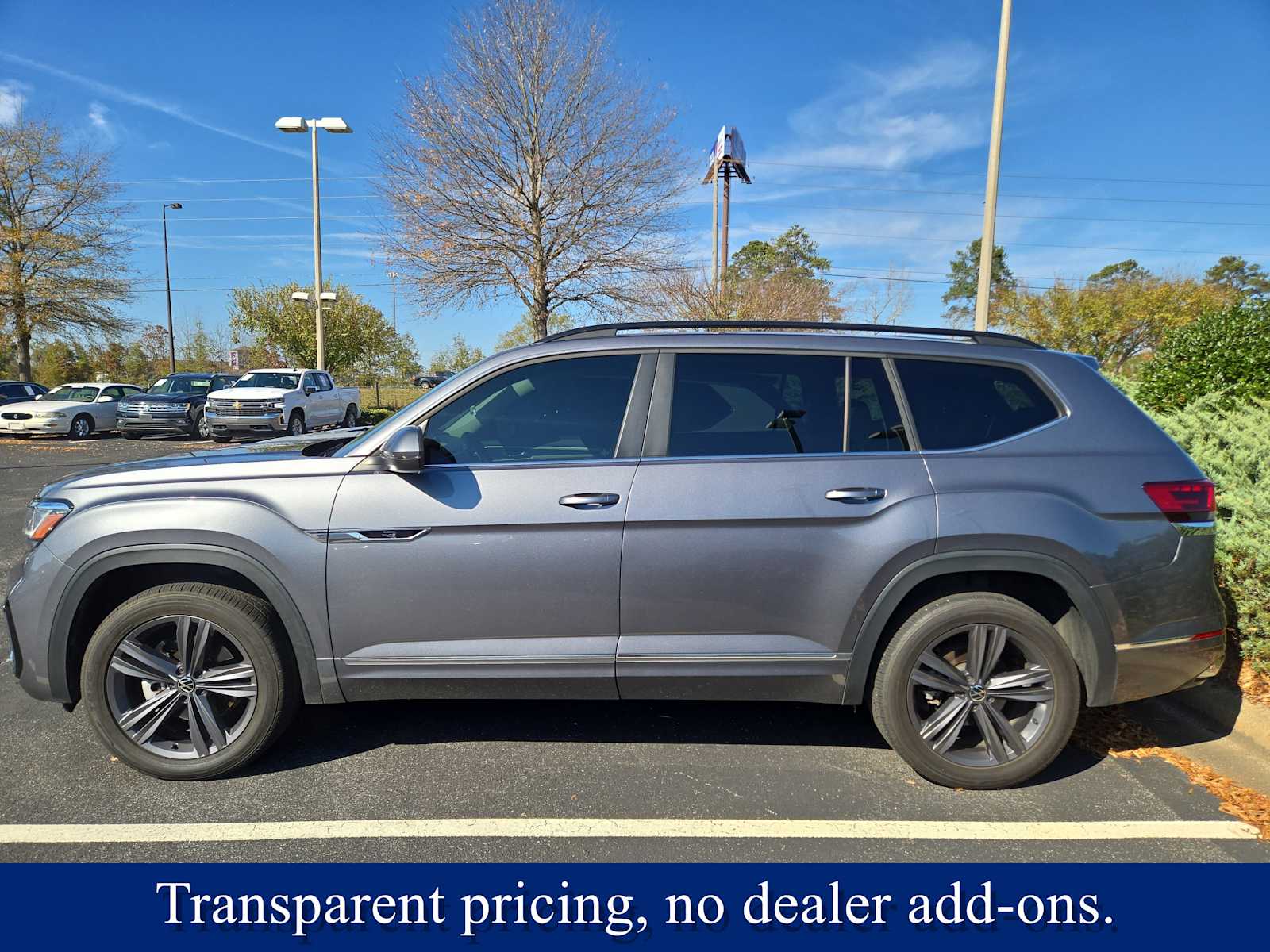 2021 Volkswagen Atlas V6 SE Technology R-Line photo 4