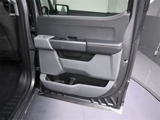 2023 Ford F-150 XLT photo 12