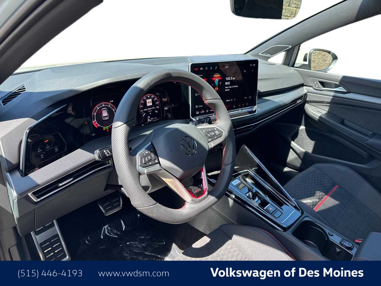 2025 Volkswagen Golf GTI SE photo 2