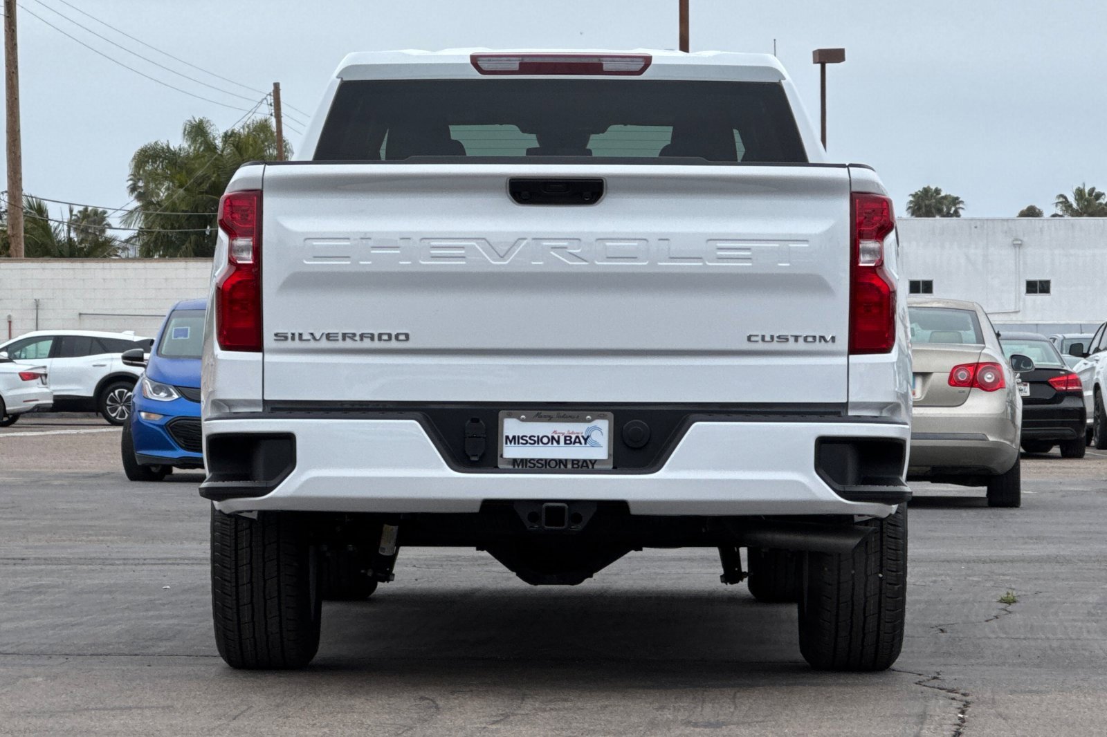 2025 Chevrolet Silverado 1500 Custom photo 5