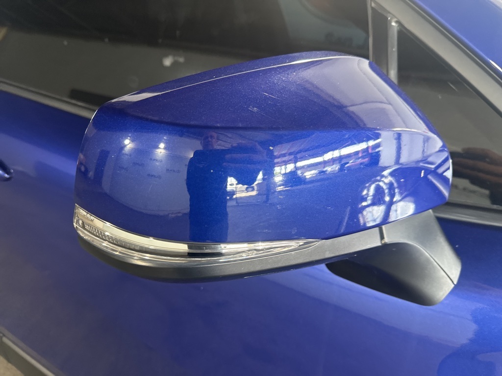 2023 Toyota Corolla Cross LE photo 9
