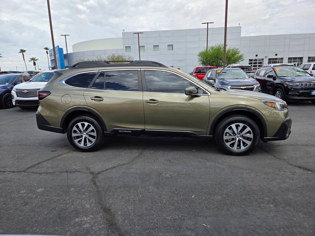 2022 Subaru Outback Premium photo 7