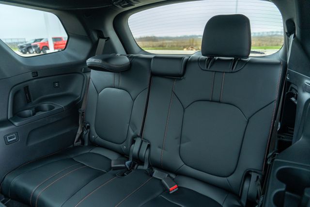 2025 Honda Pilot TrailSport photo 14