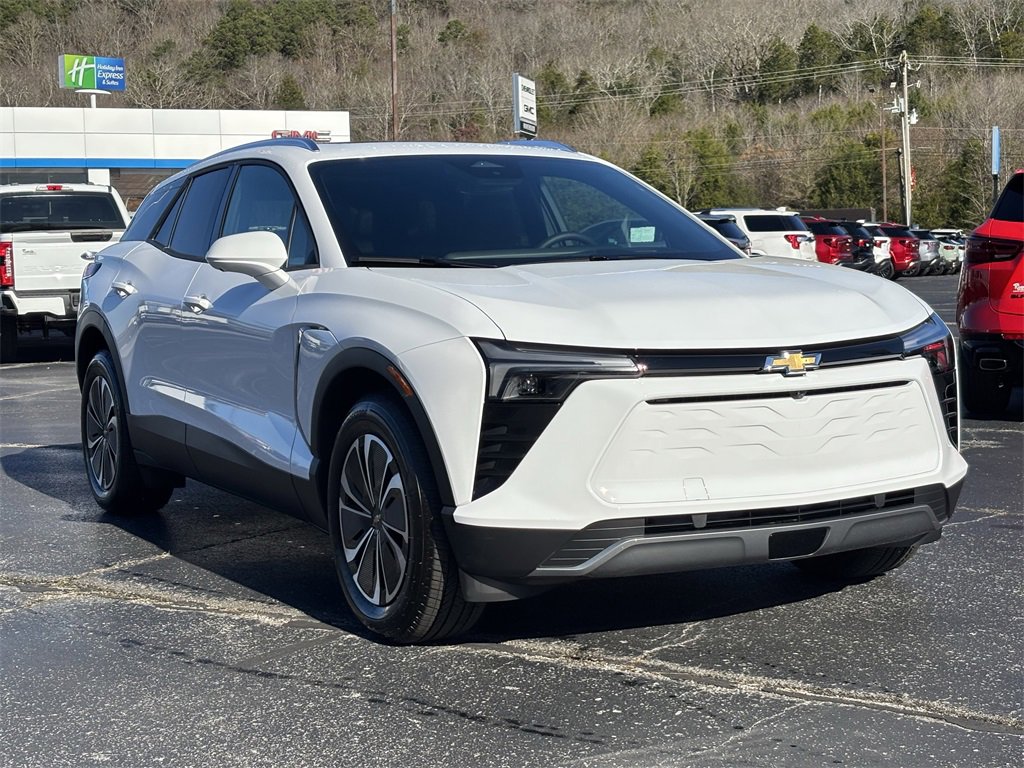 2026 Chevrolet Blazer EV photo 4