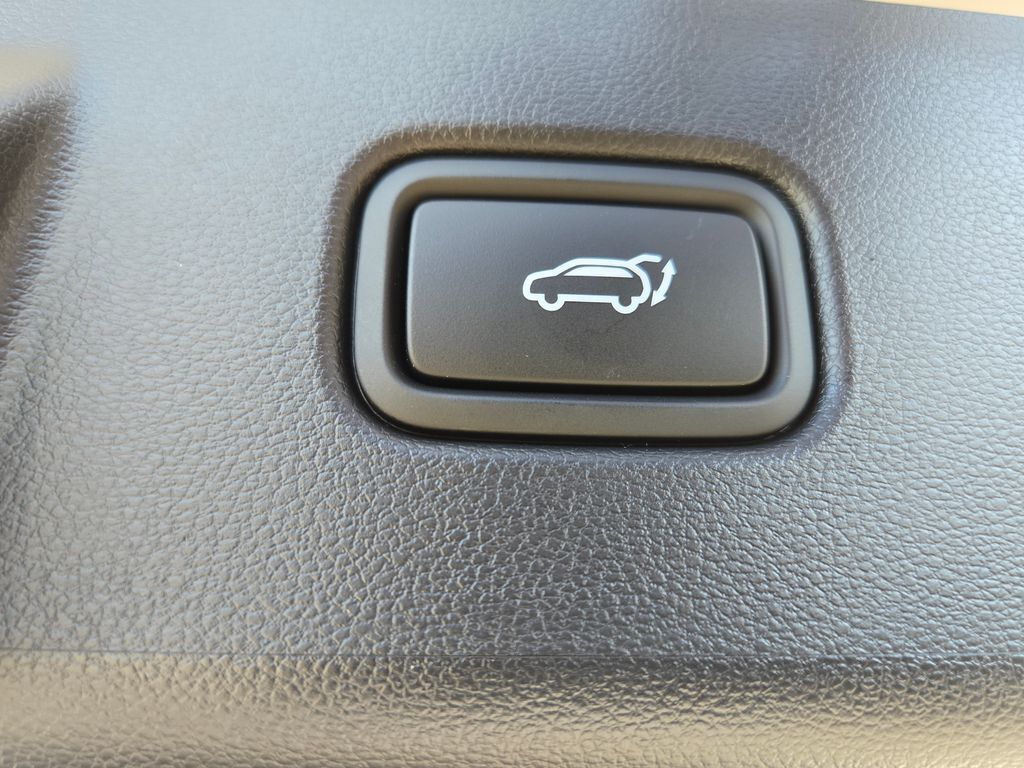 2025 Hyundai Tucson SEL photo 11
