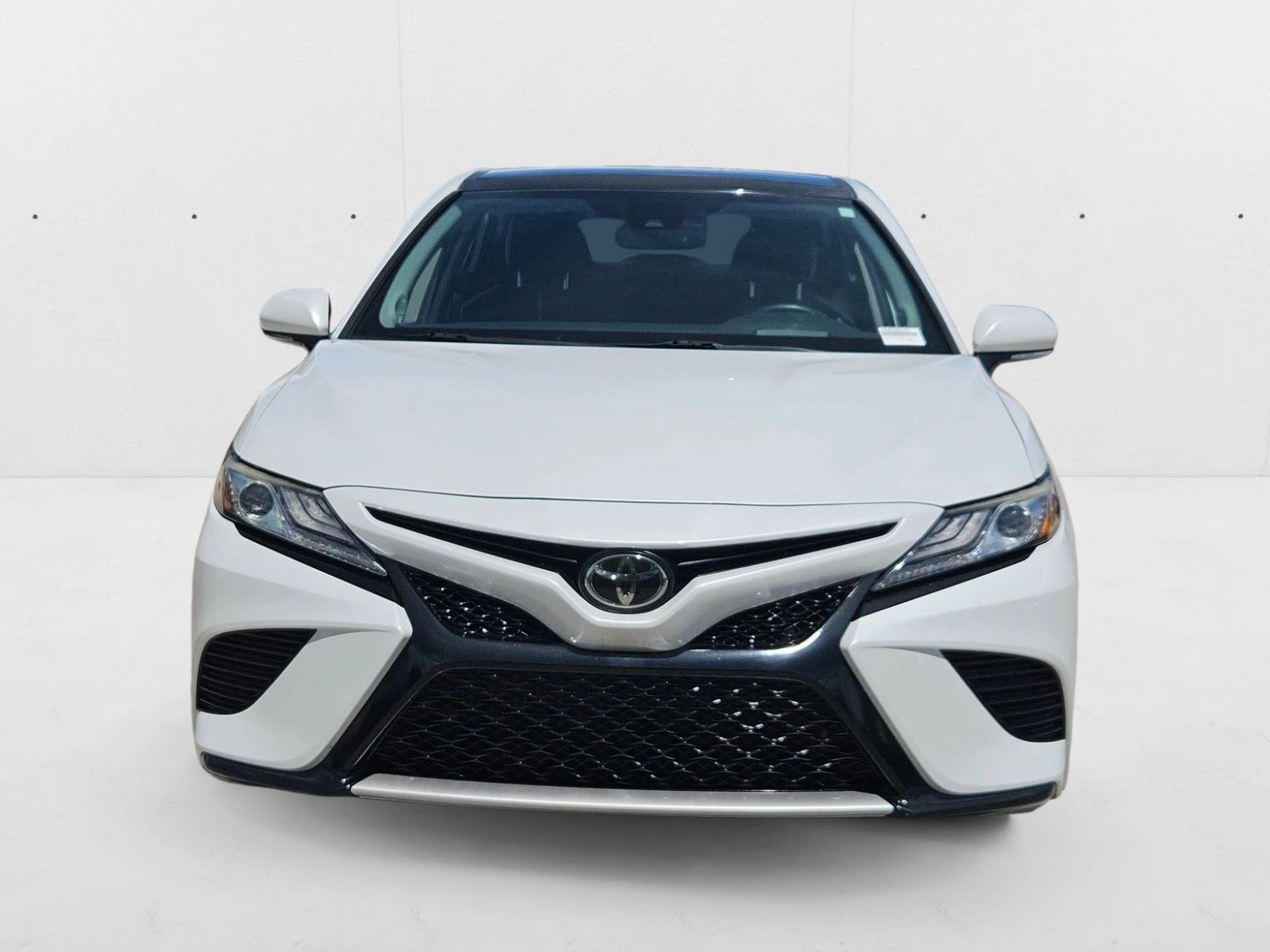2019 Toyota Camry XSE V6 photo 2