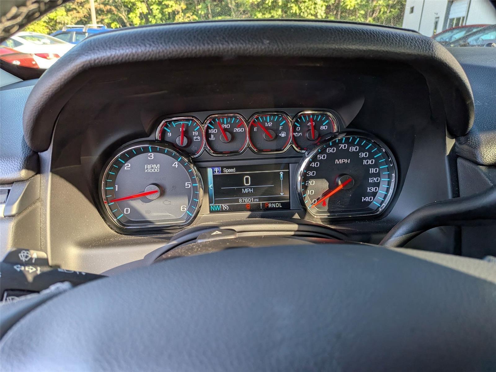 2019 Gmc Yukon SLT photo 17