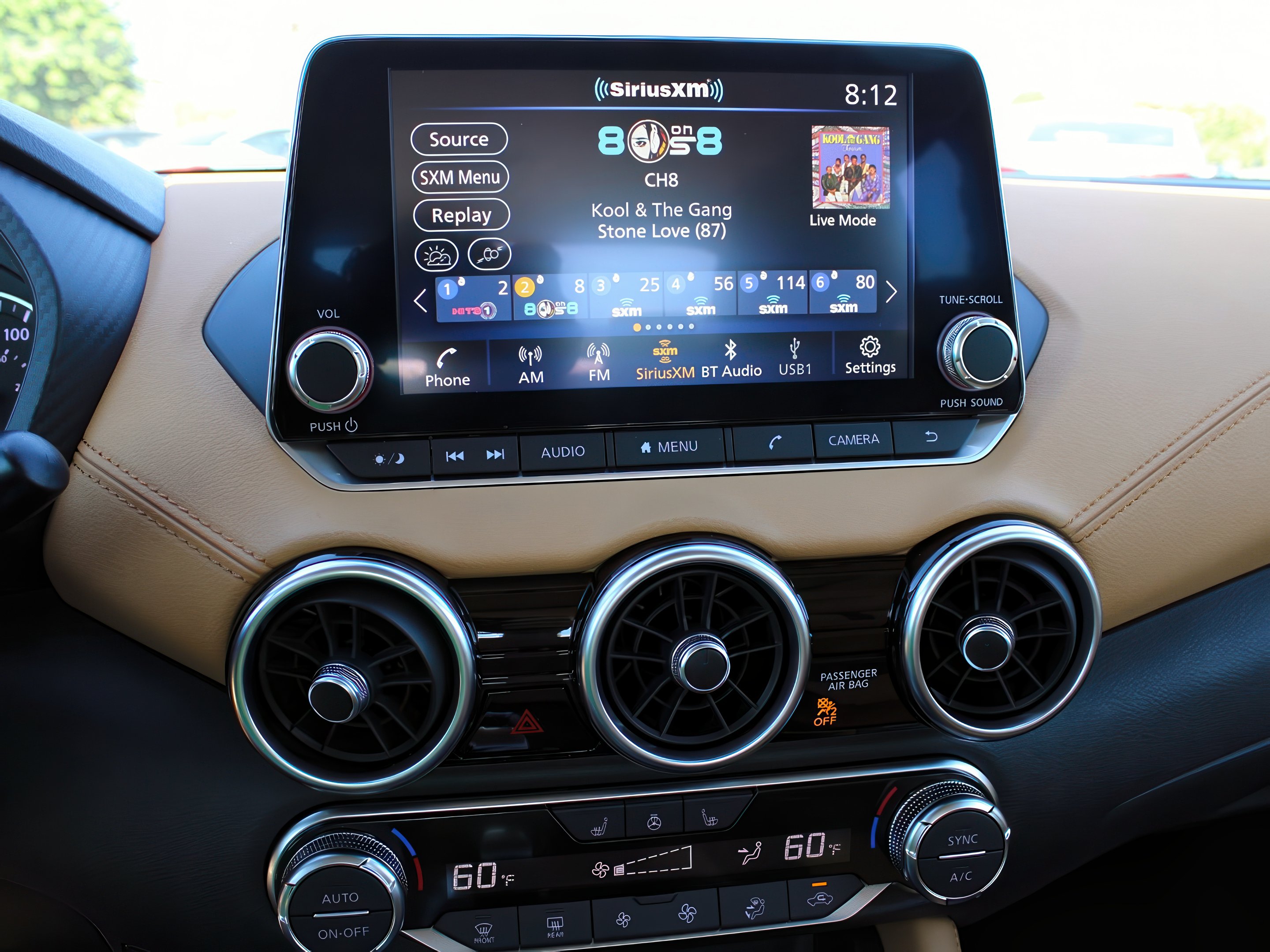 2025 Nissan Sentra SV photo 18