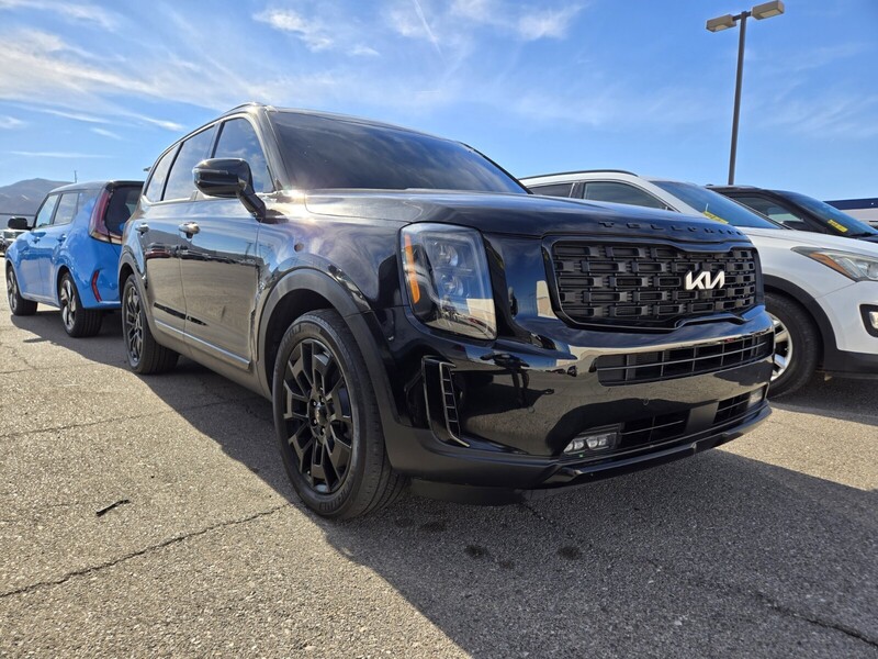 2022 Kia Telluride SX photo 2