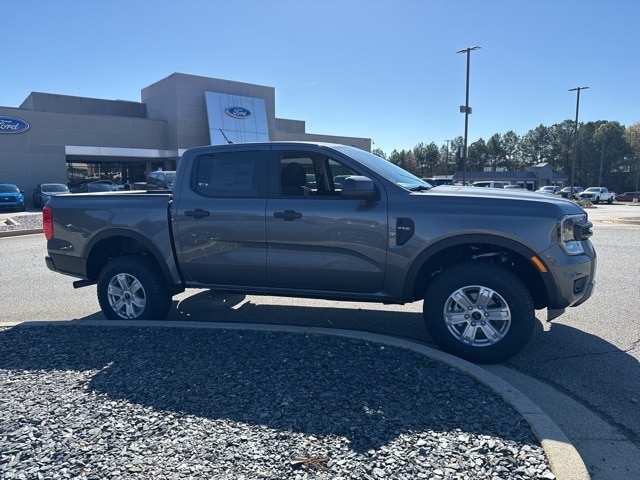 2025 Ford Ranger XL's photo