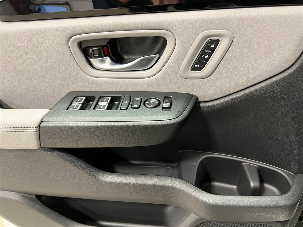 2025 Honda Pilot Touring photo 15