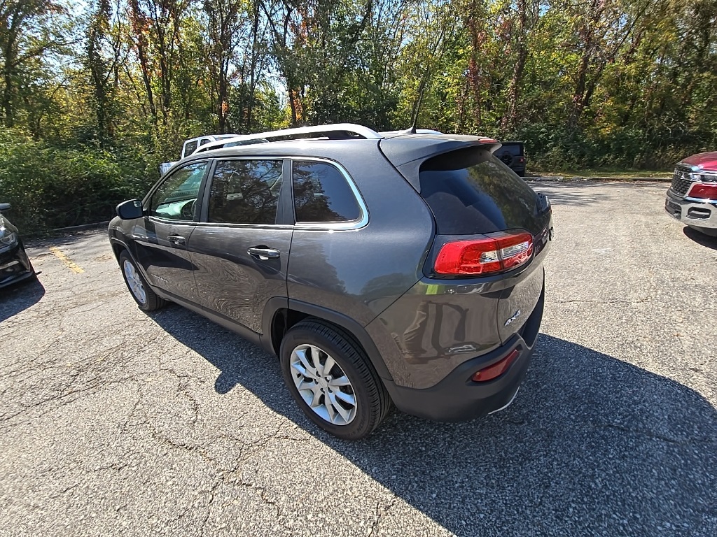 2016 Jeep Cherokee Limited photo 4