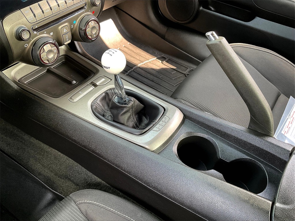 2012 Chevrolet Camaro SS photo 18