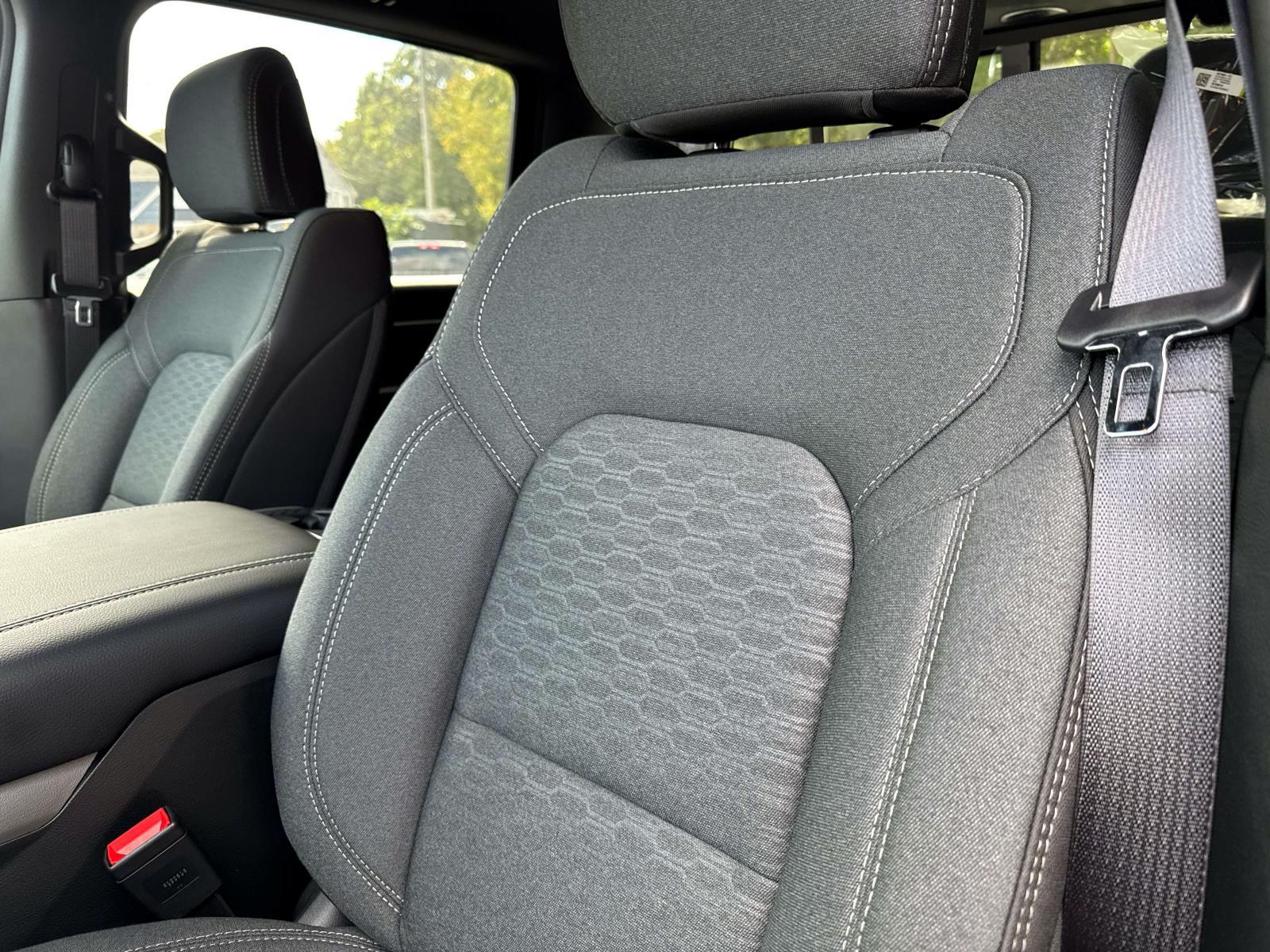 2025 Ram 1500 Big Horn photo 11