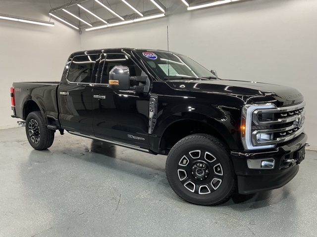 2024 Ford F-250 photo 2