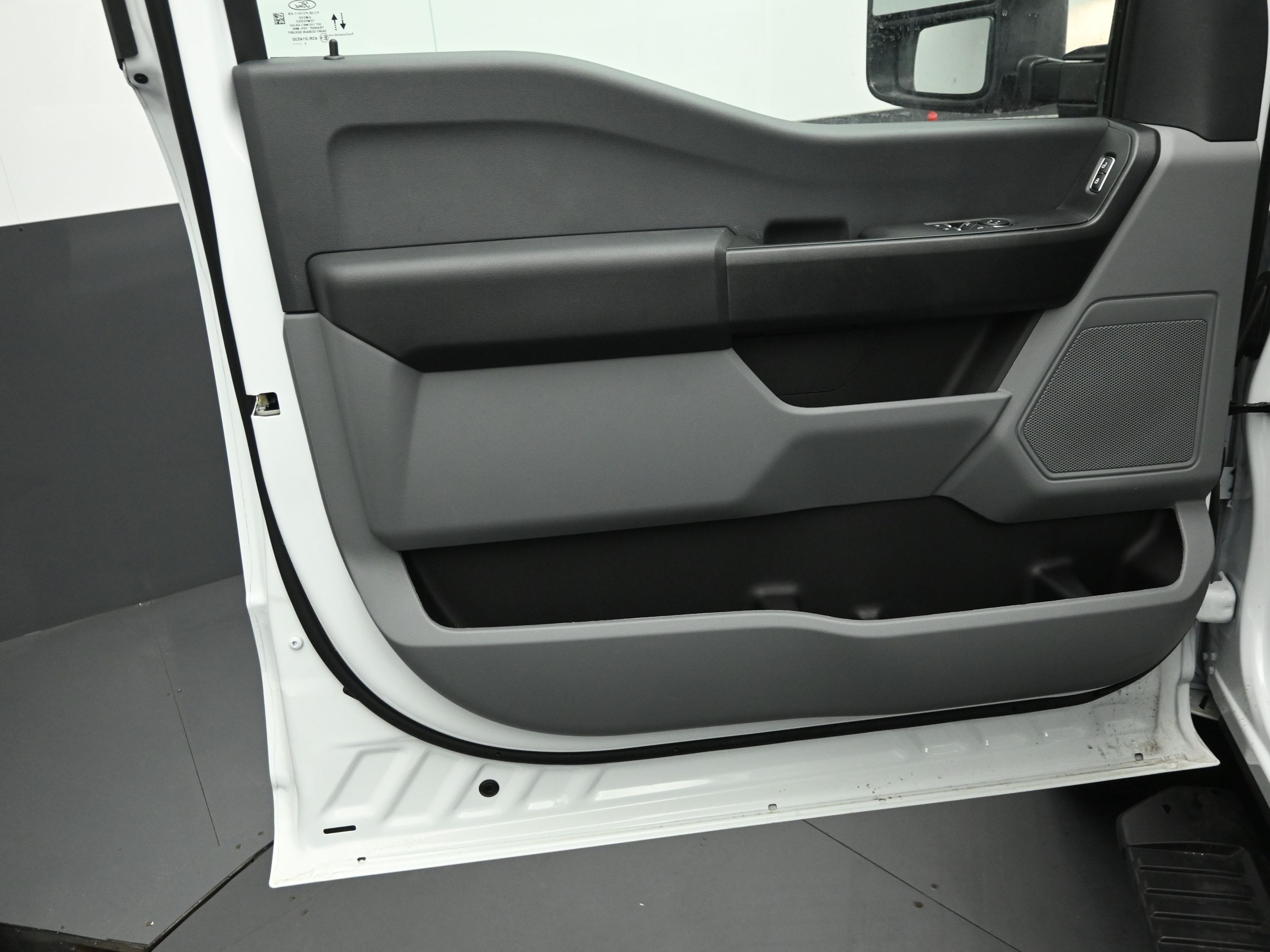 2026 FORD F-250 - Image 40