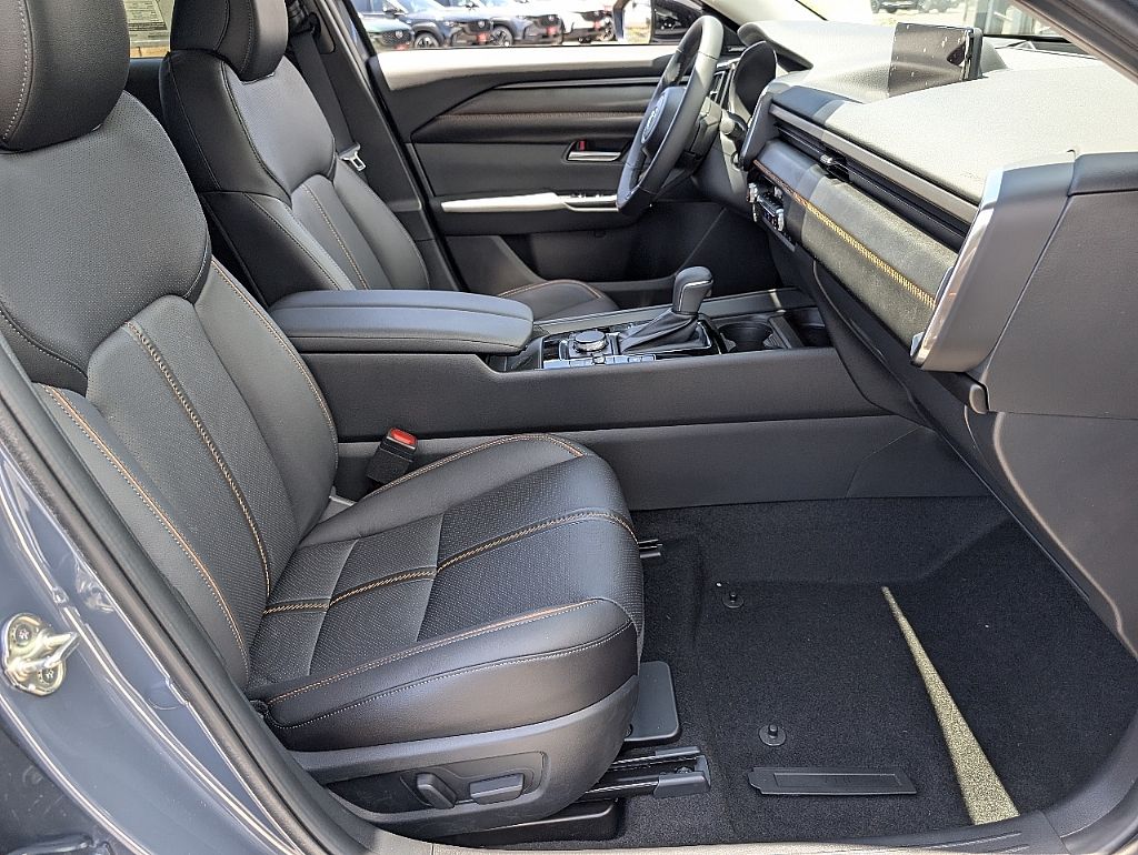 2025 Mazda CX-50 Premium Plus photo 14