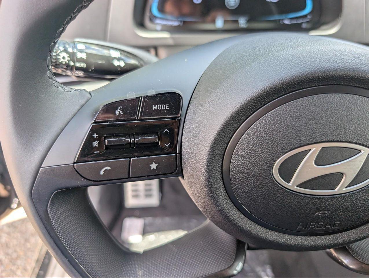 2025 Hyundai Elantra SEL Sport photo 13
