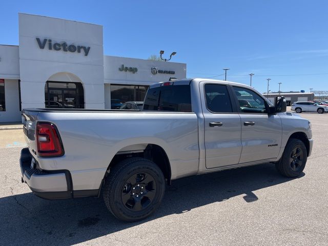 2025 Ram 1500 Tradesman photo 4