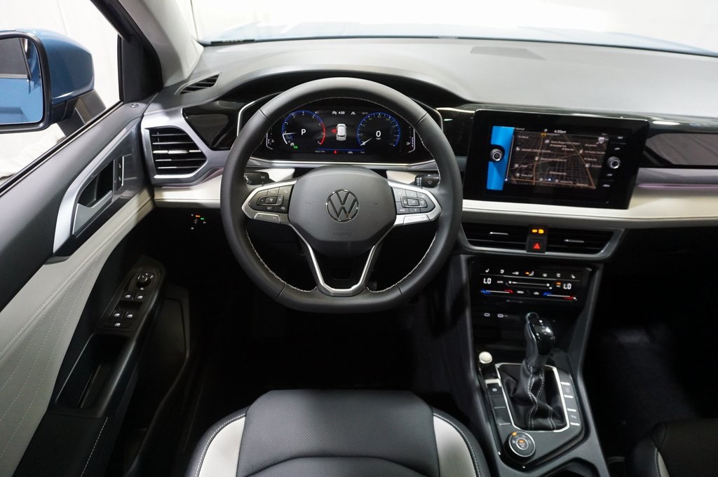 2025 Volkswagen Taos SEL photo 11