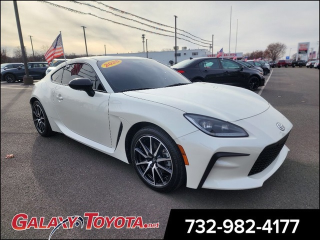 2025 Toyota GR86 Base's photo