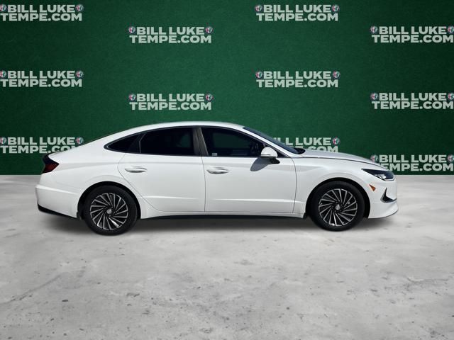 2022 Hyundai Sonata Hybrid SEL photo 2
